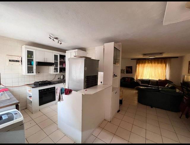 3 BEDROOM TOWNHOUSE FOR SALE IN TURFFONTEIN